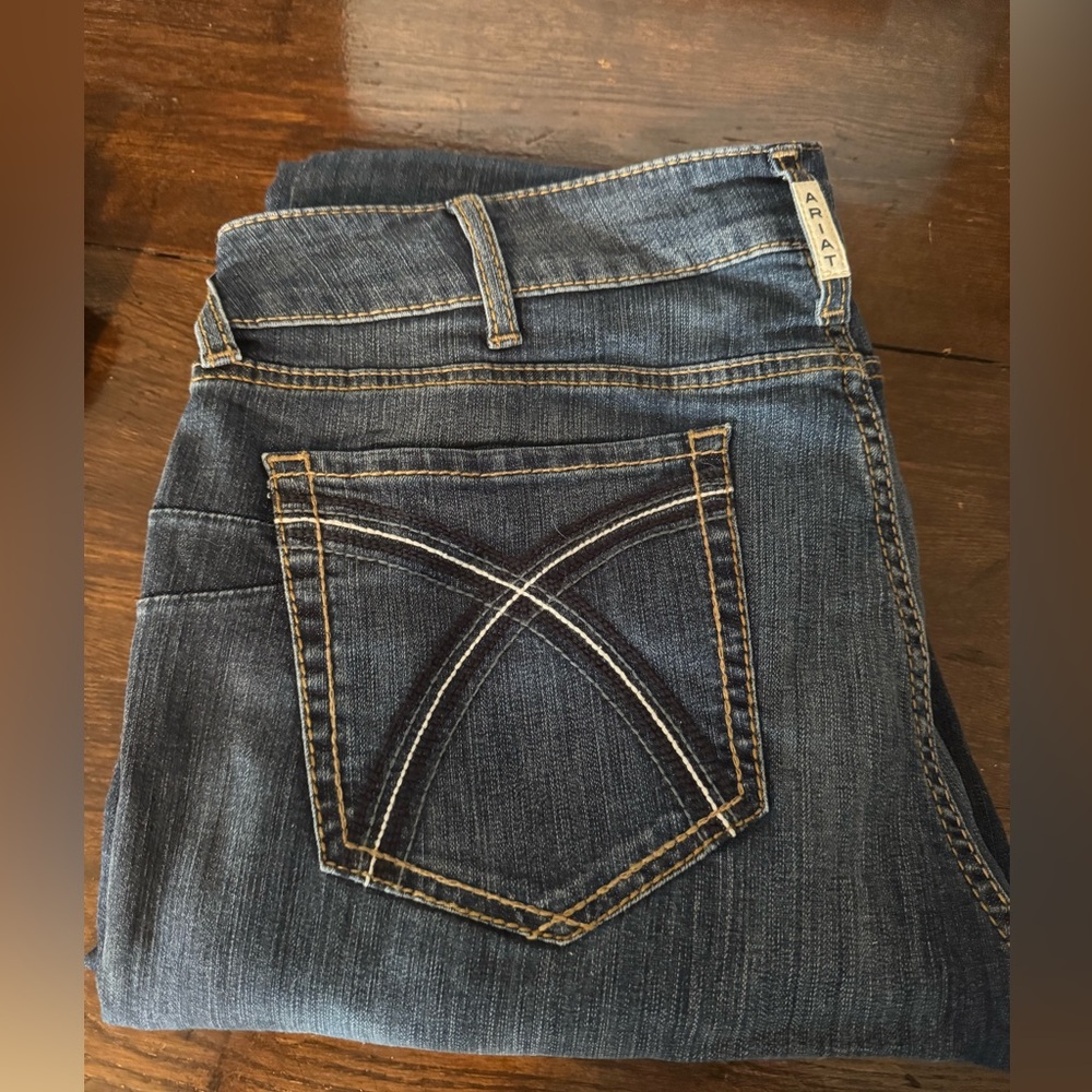 Brand new, I ripped the tags off but have never been worn‼️